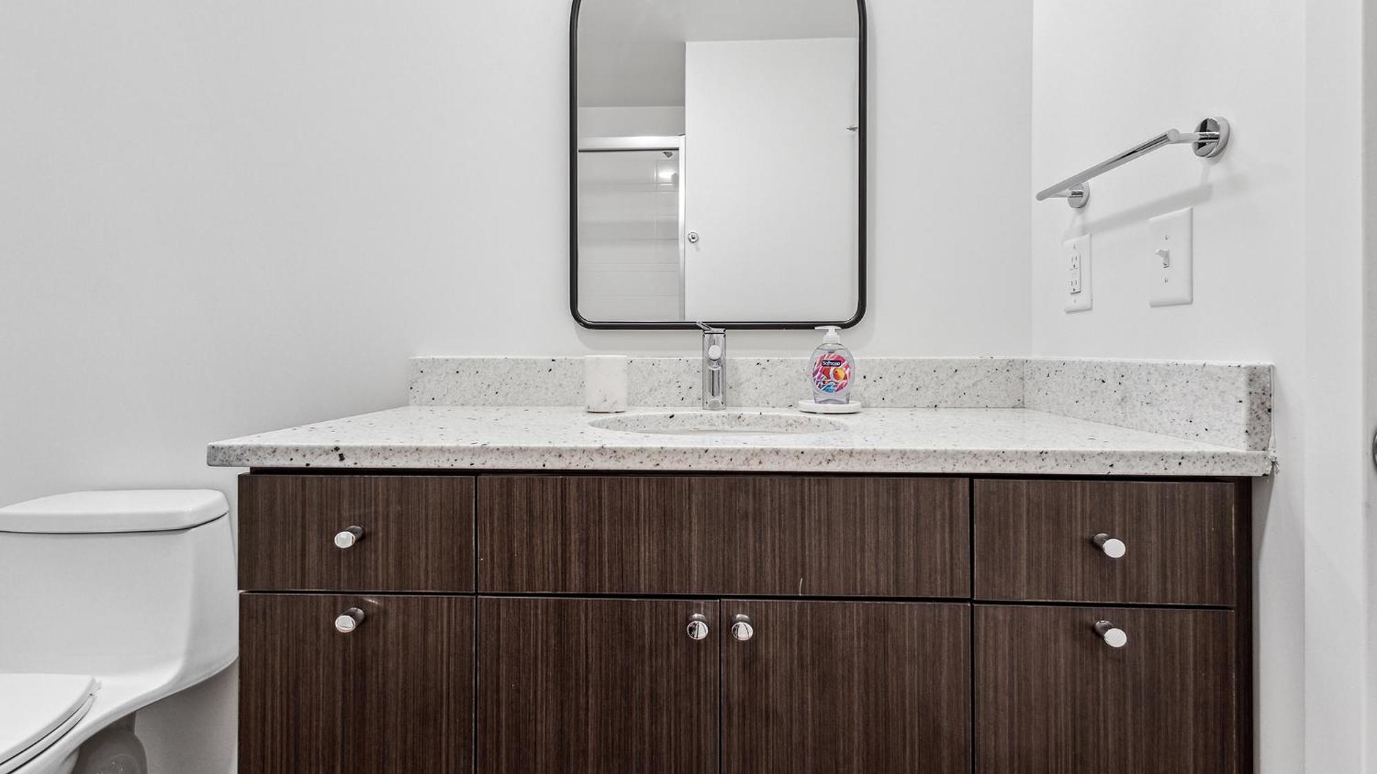 Exchange Apartments By Barsala Detroit Bilik gambar